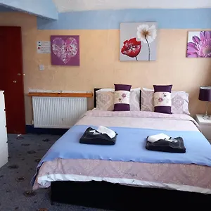 3* Hotel My Adam